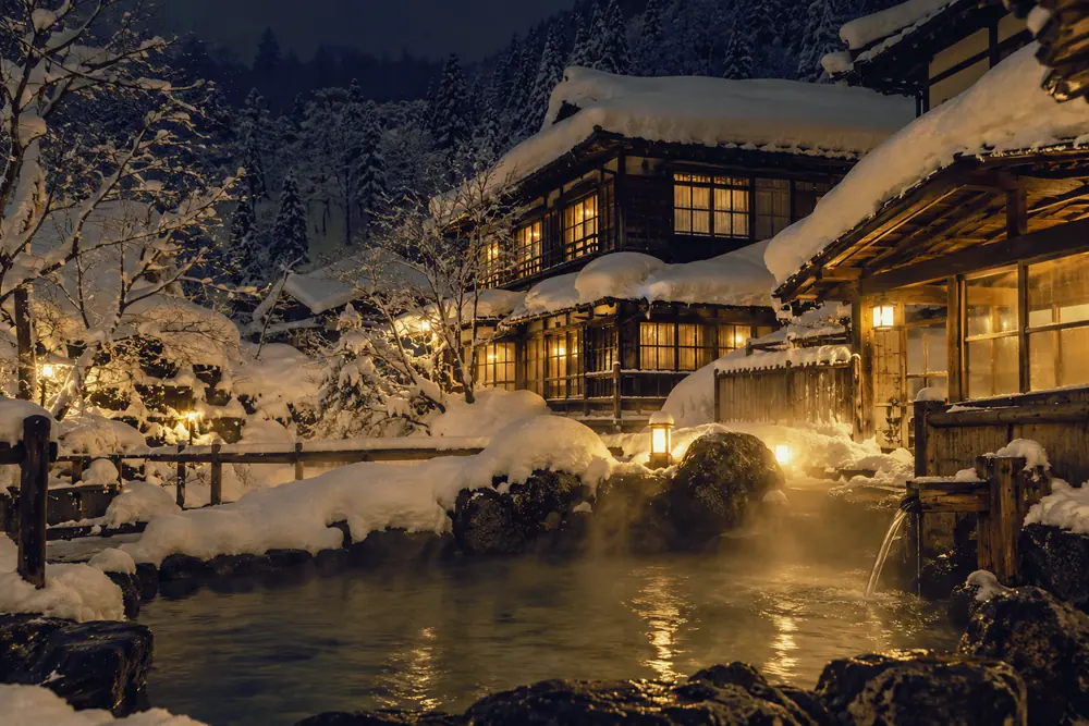 雪の秋田の露天風呂のある宿
